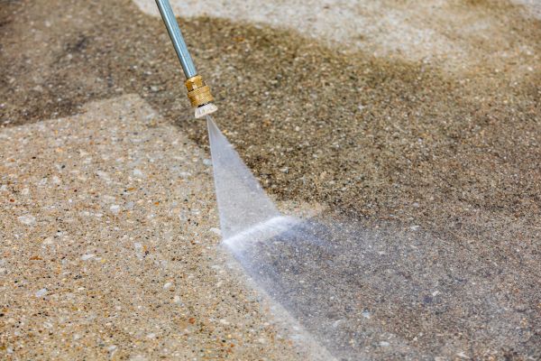 Driveway Pressure Cleaning in Crestview