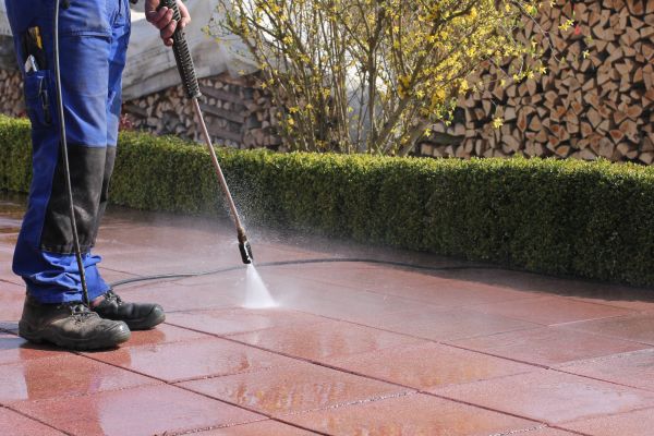 Cost of Driveway Pavers Cleaning in Crestview