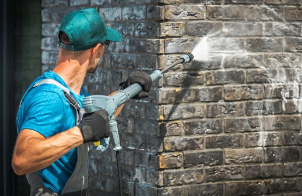 Cost of Brick Wall Cleaning in Crestview