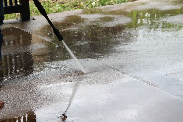 Cost of Concrete Deck Cleaning in Crestview